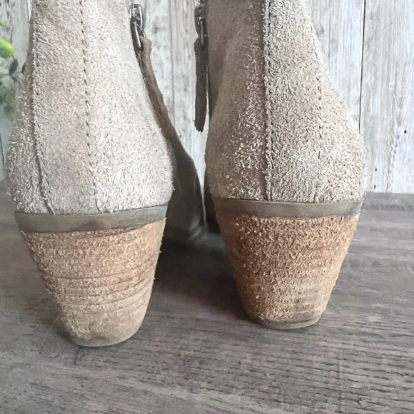 Frye Suede Ankle Boots Pointed Toe Size 6 - Picture 5 of 6